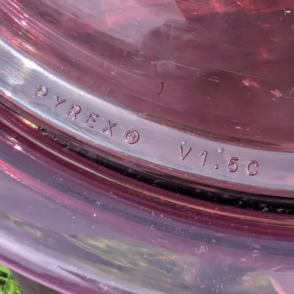 VTG Pyrex Corning Visions Cranberry Ribbed Glass Casserole Dish V1.5C
